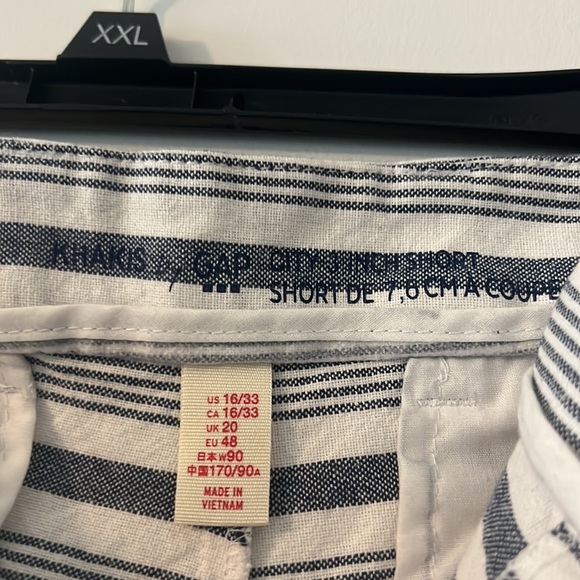 Khaki by Gap striped shorts 16 plus size flat front shorts blue & white nautical - Picture 4 of 7